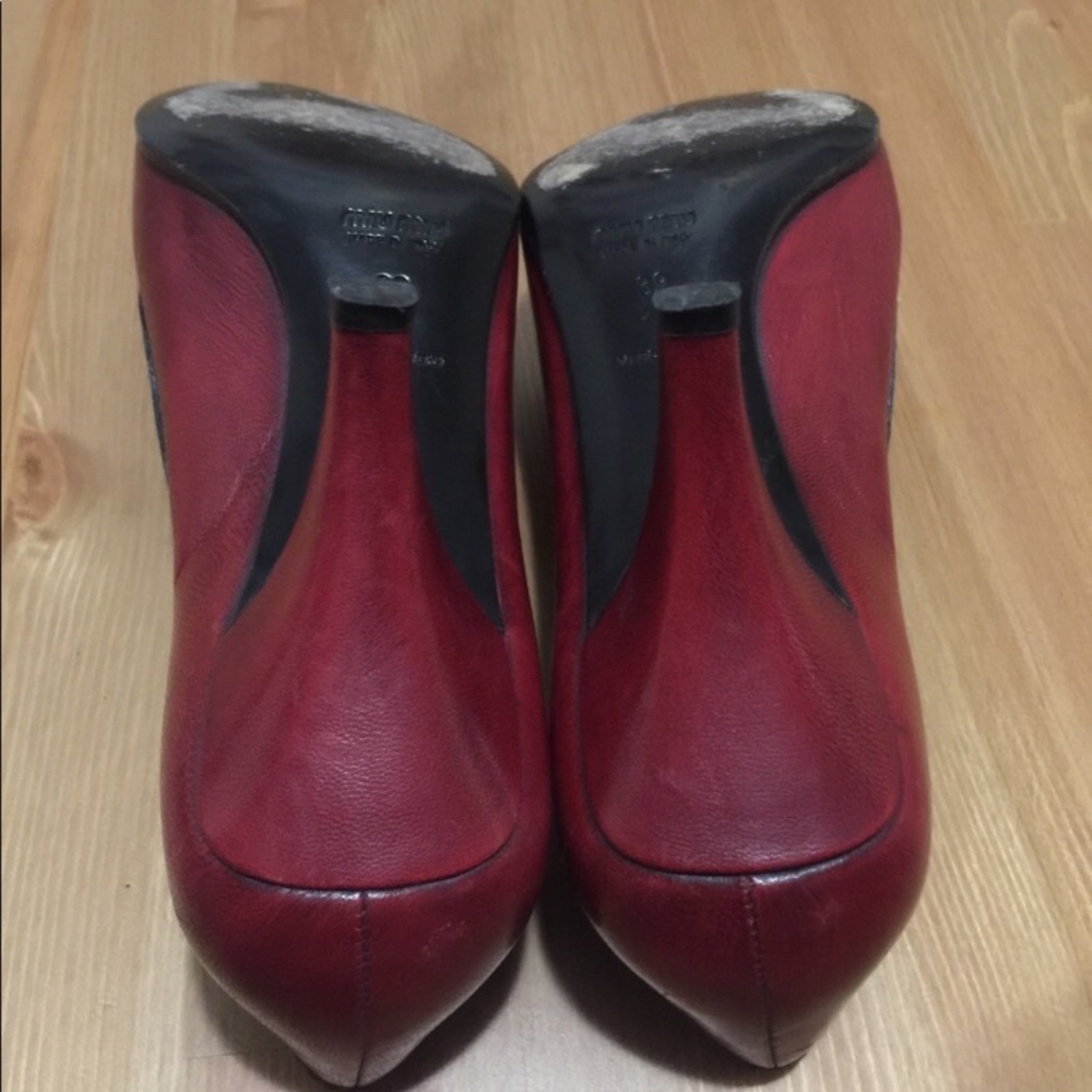 A pair of stunning Prada heels size 39 - Picture 3 of 4